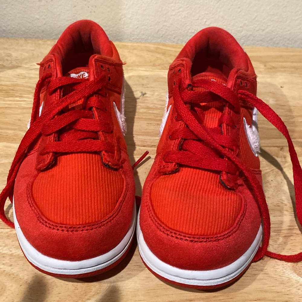 Nike dunks - Picture 2 of 3